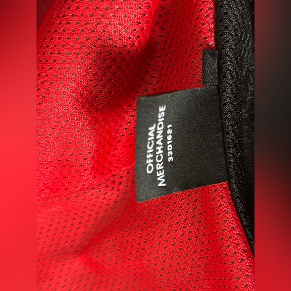 Manchester United Black and Red Men's Jacket - Picture 5 of 11